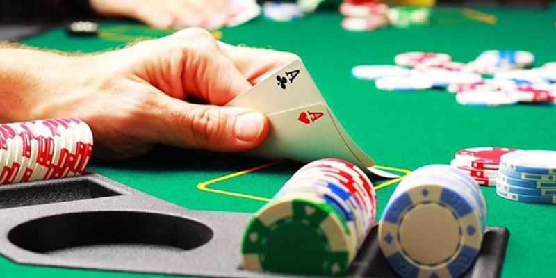 Chi tiết về thứ tự quân bài trong cách chơi Poker hiện nay